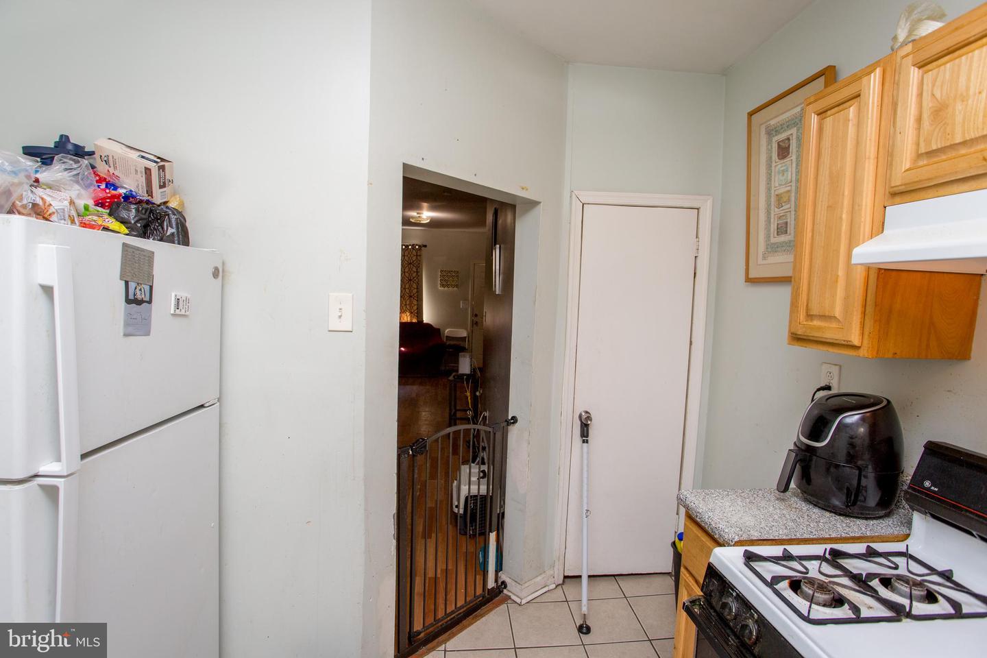 1253 S Saint Bernard St Property Photo 21