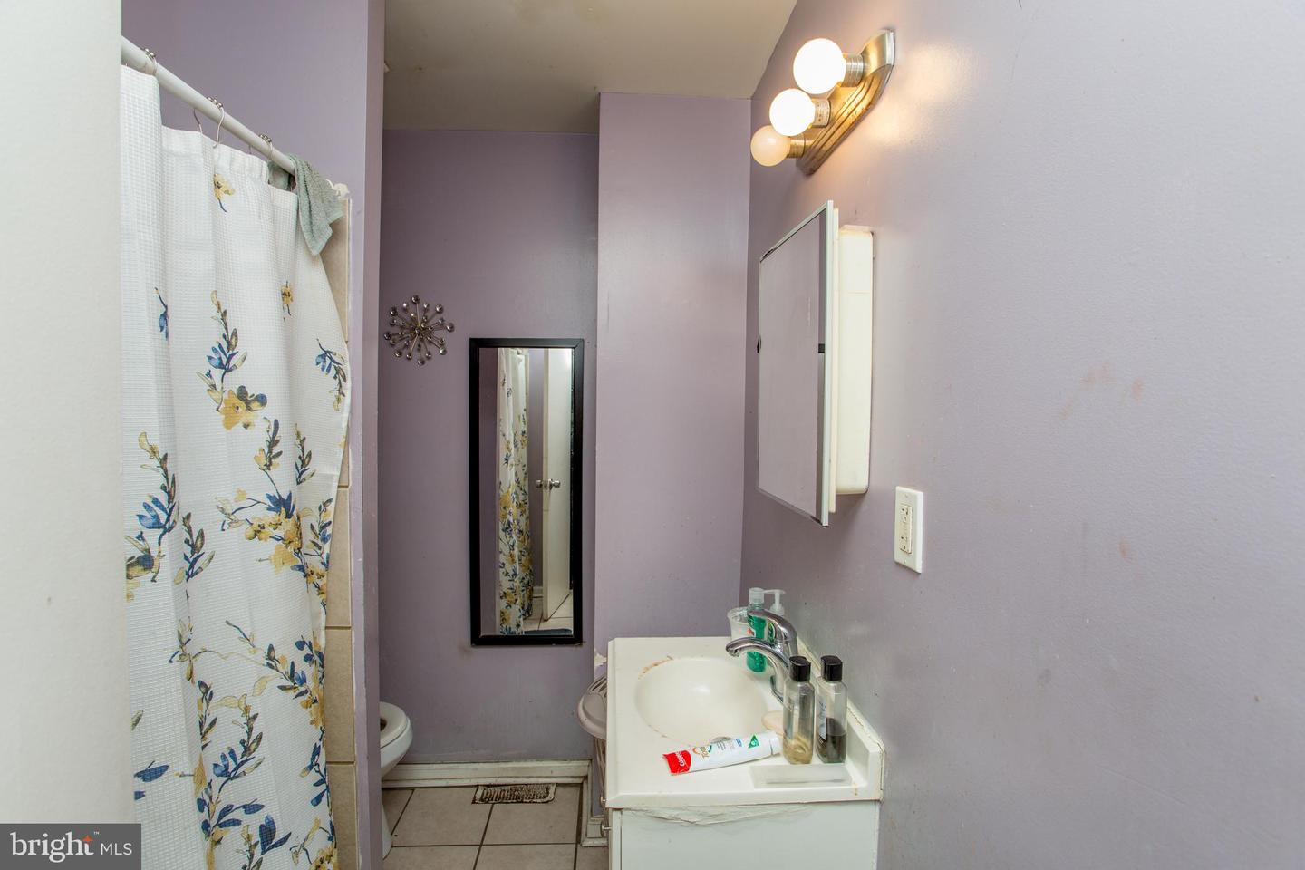 1253 S Saint Bernard St Property Photo 26