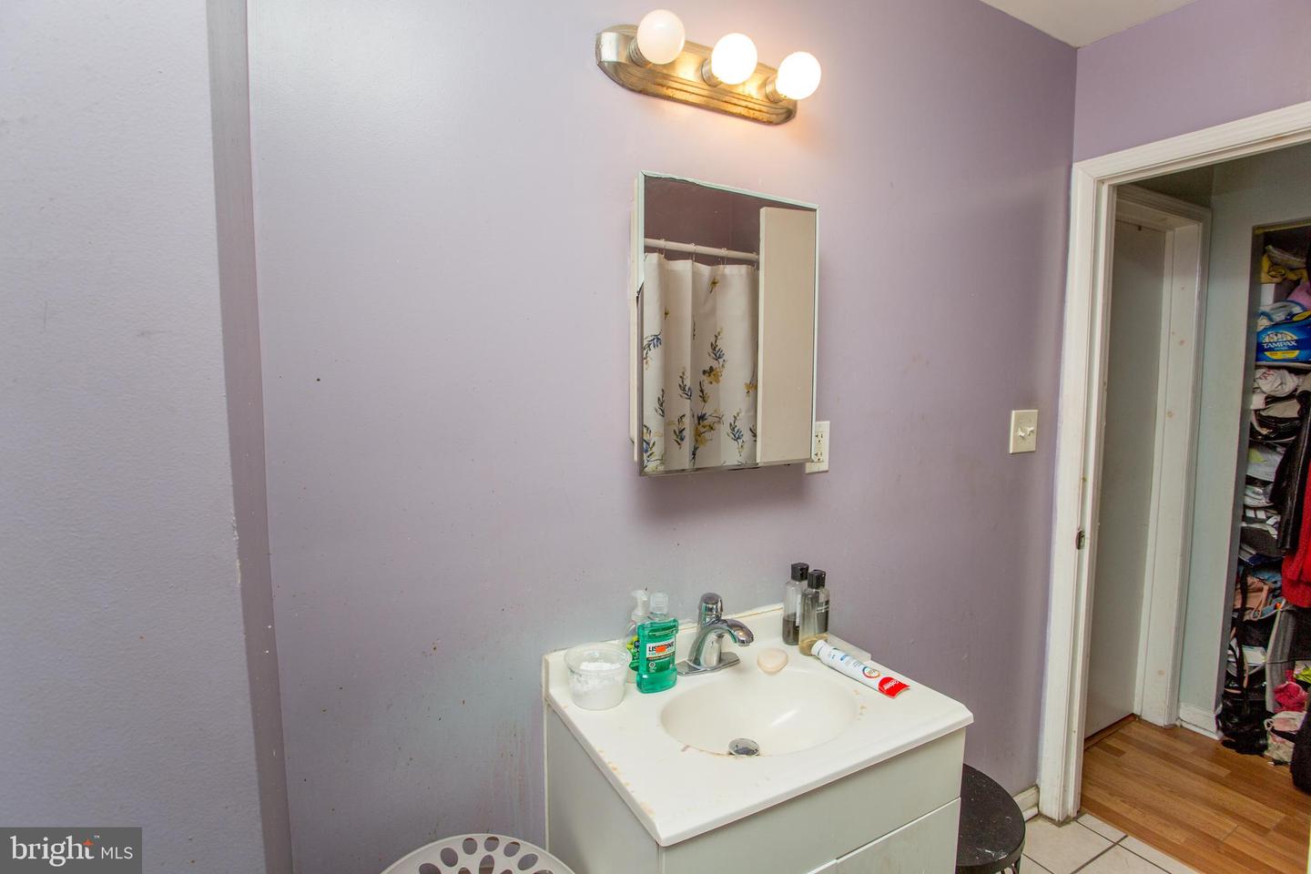 1253 S Saint Bernard St Property Photo 27