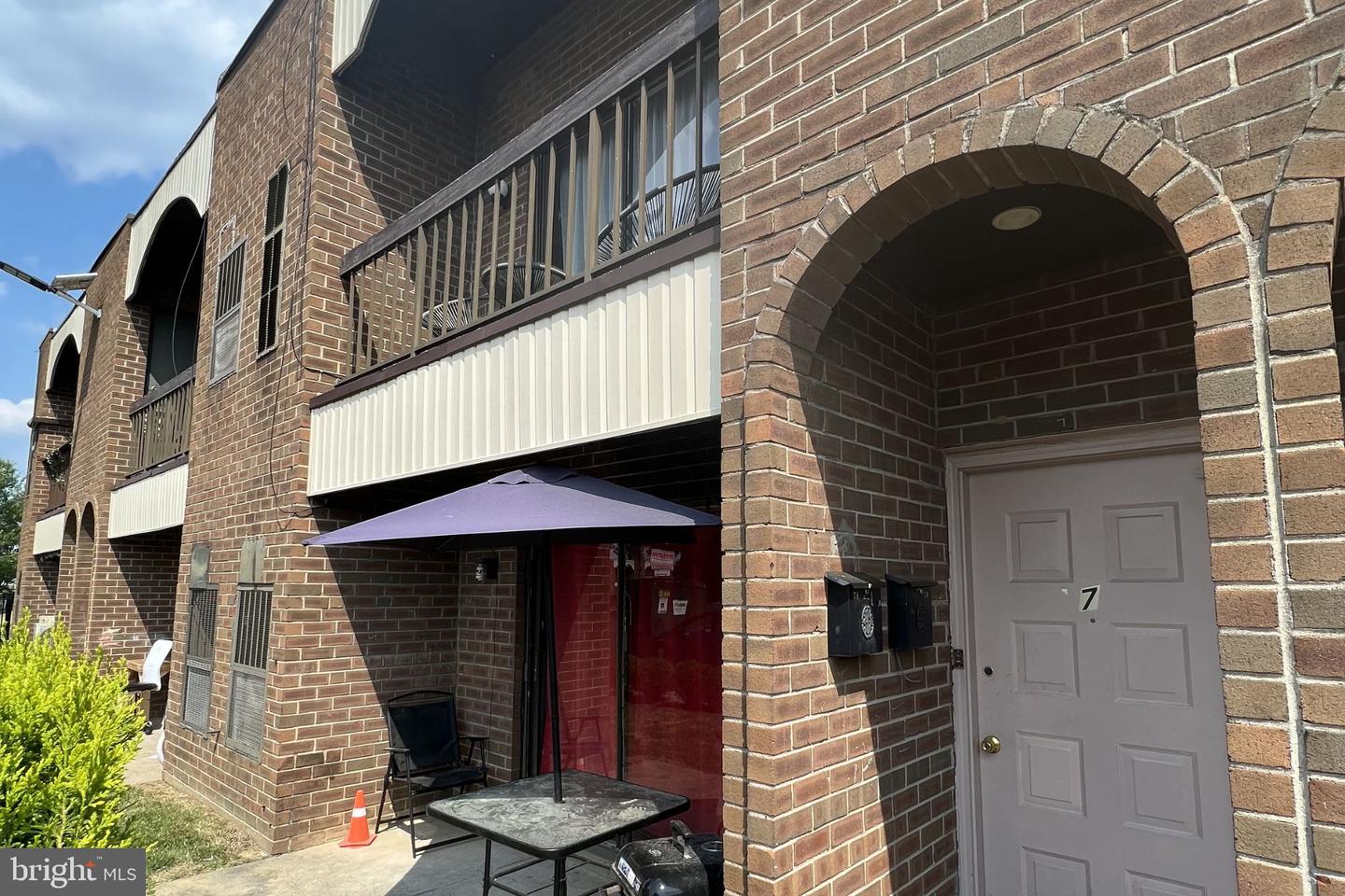 2727 Rhawn St 7a/7b Property Photo 10