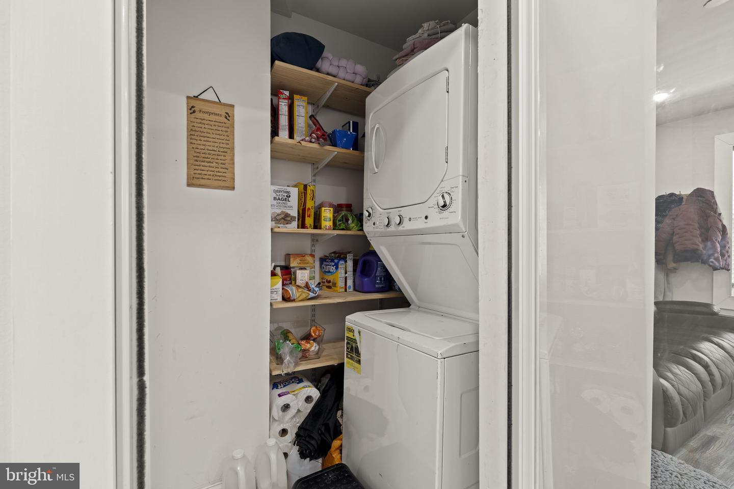726 N 48th St Property Photo 9