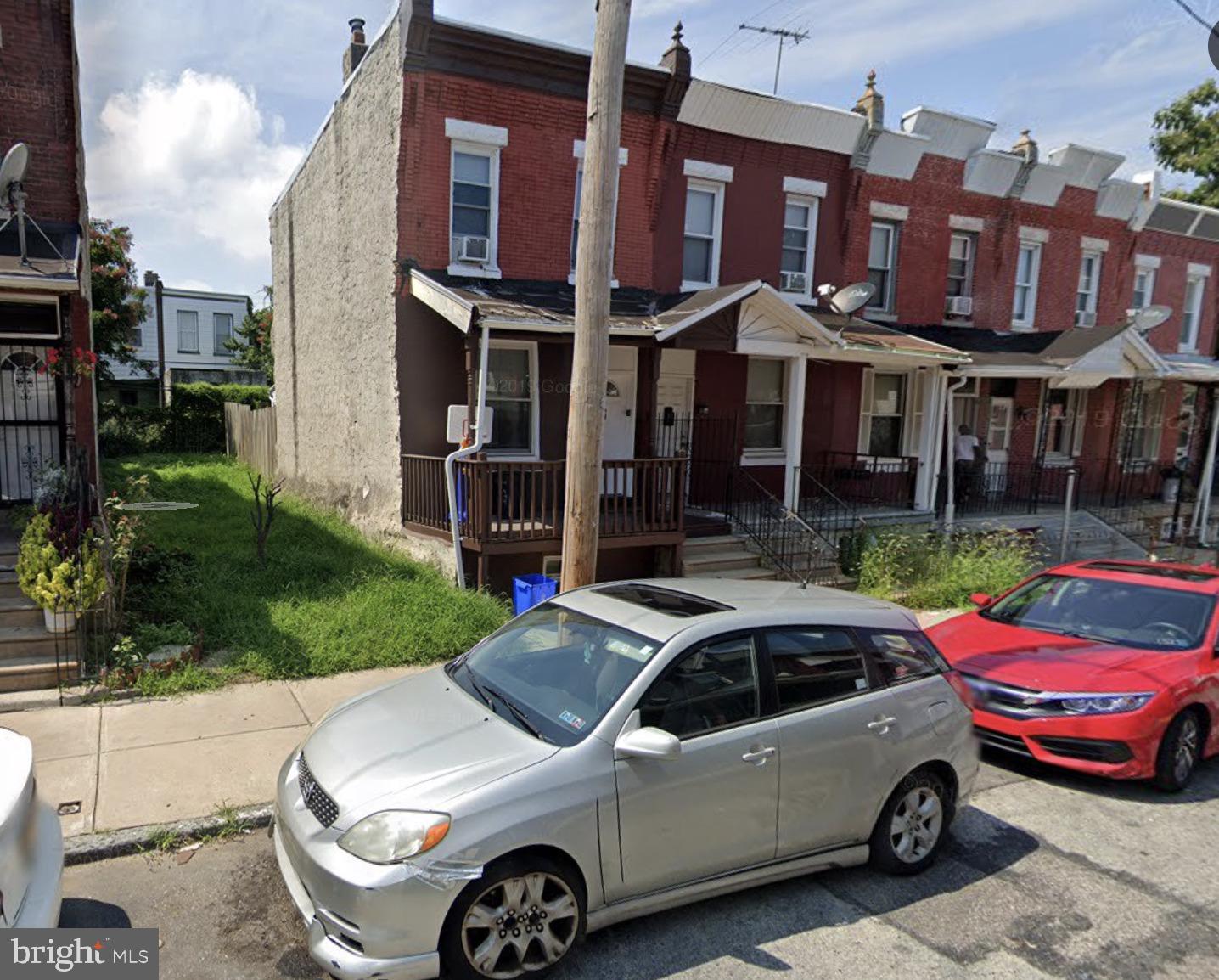 446 N Wilton St Property Photo 1