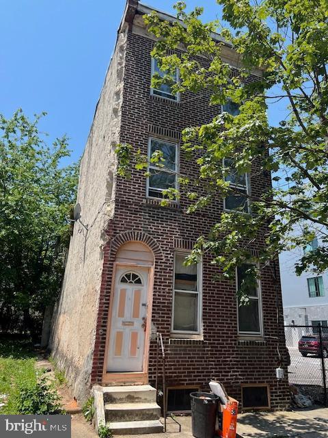 1634 N Bouvier St Property Photo 1