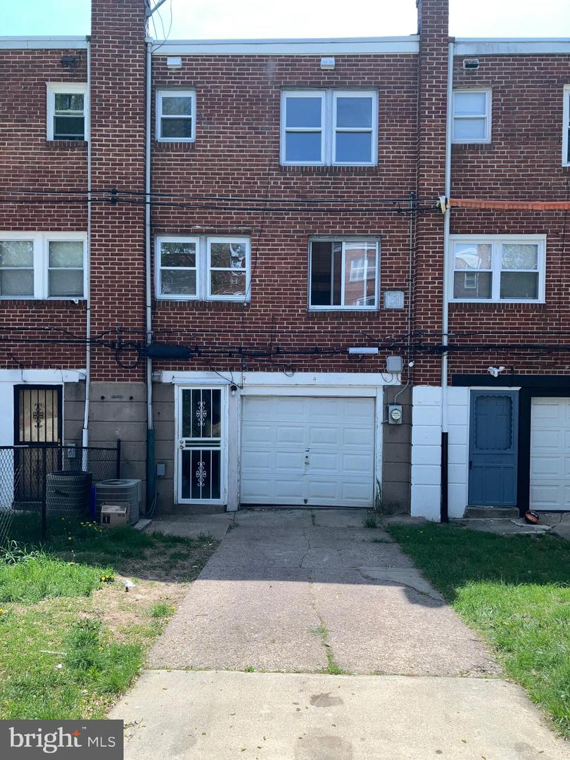1107 E Sharpnack St Property Photo 41