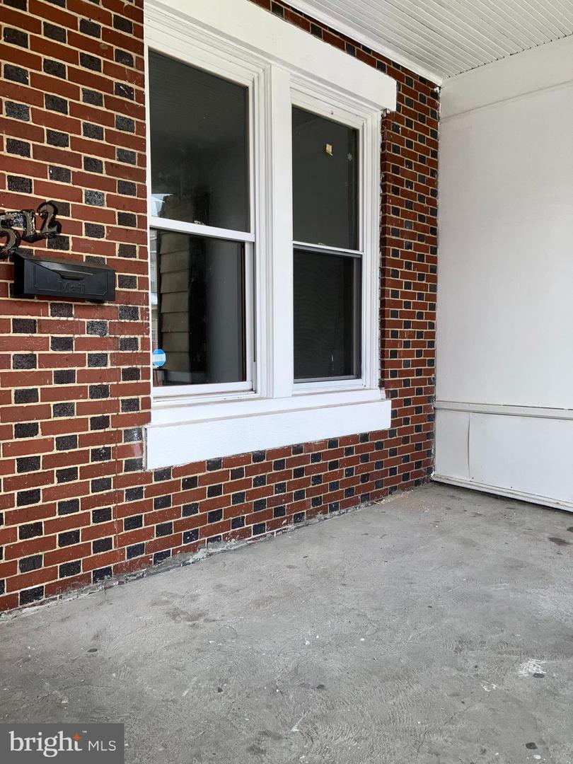 1512 W Ruscomb St Property Photo 4