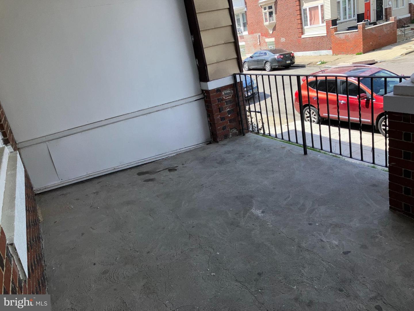 1512 W Ruscomb St Property Photo 5