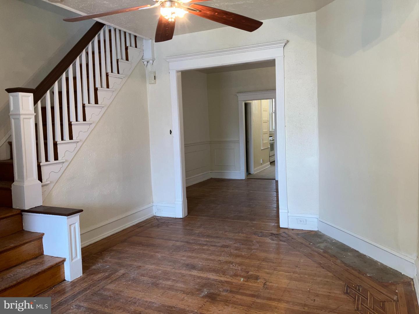 1512 W Ruscomb St Property Photo 9