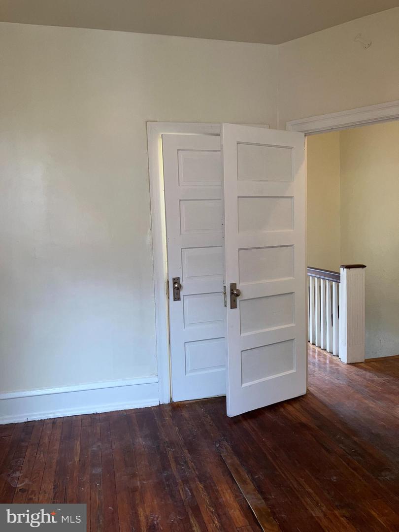 1512 W Ruscomb St Property Photo 24