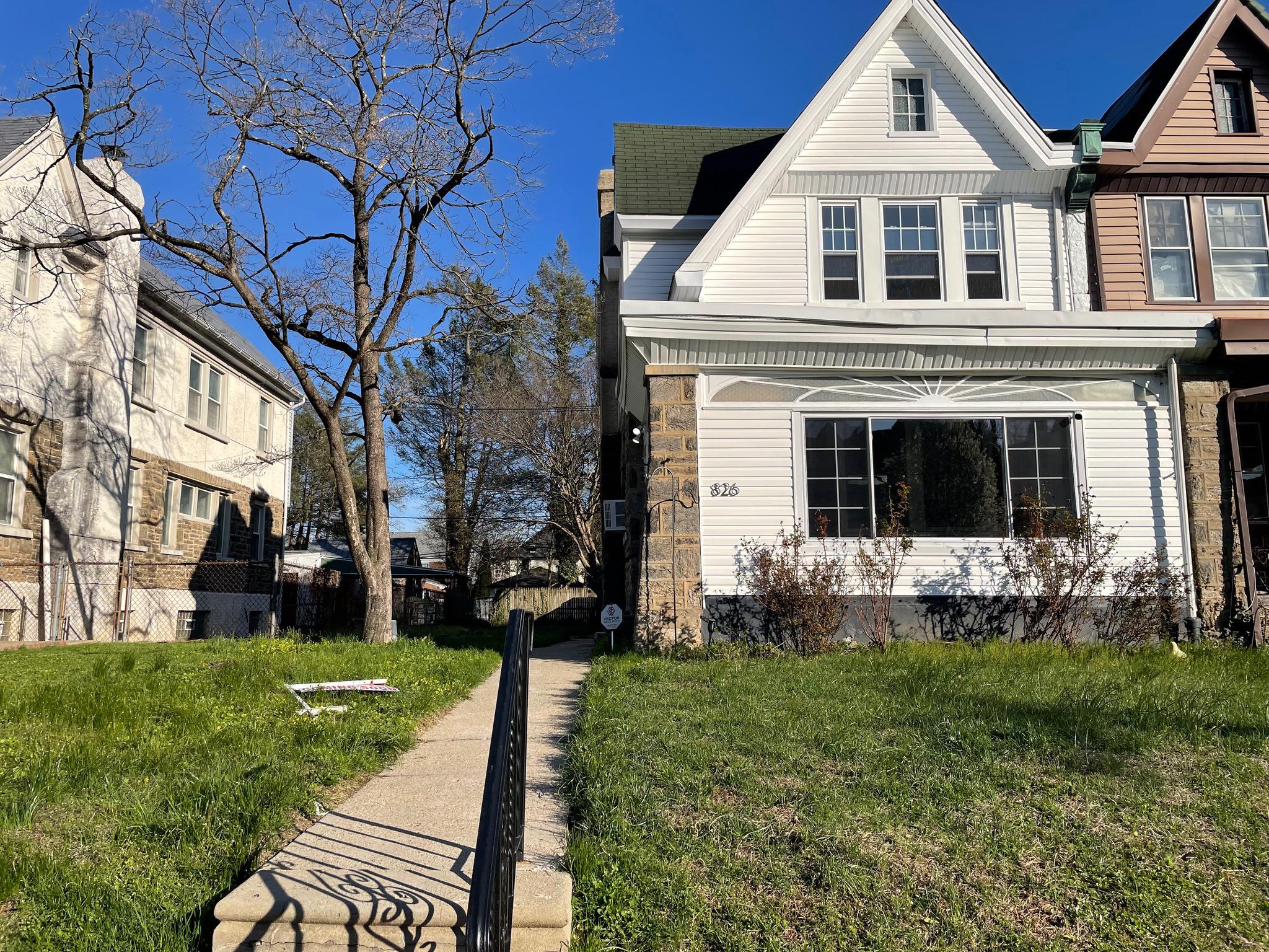 826 E Dorset St Property Photo 1