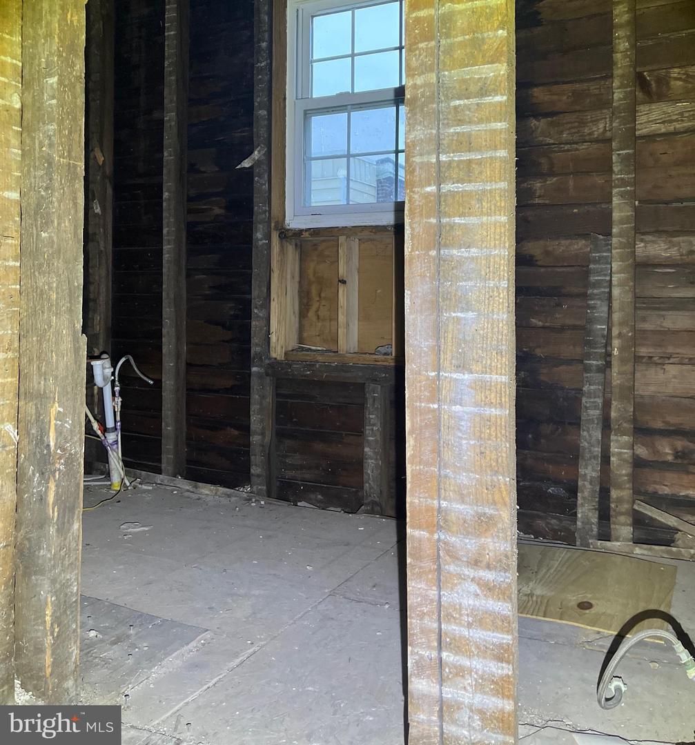 3118 Agate St Property Photo 10