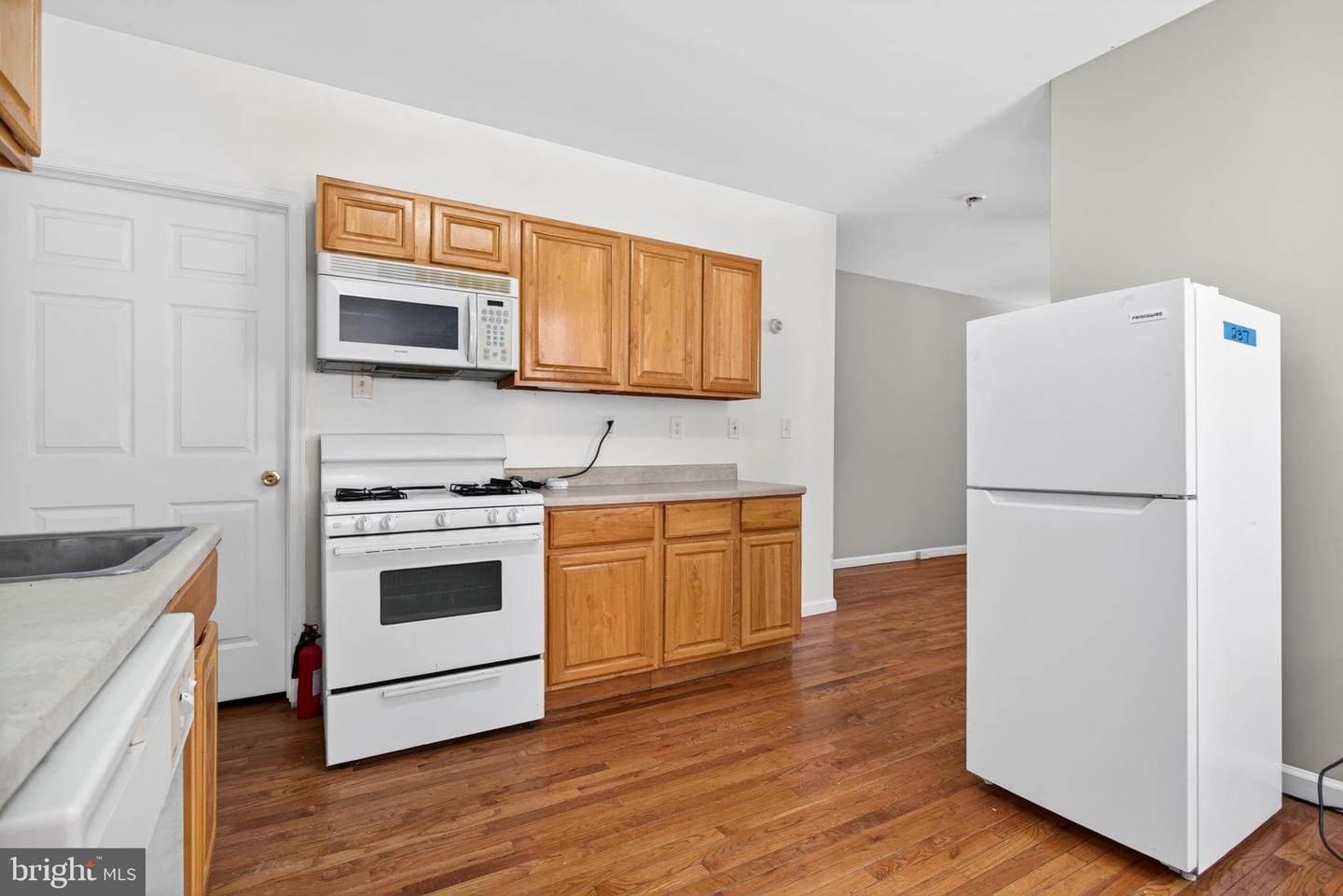 237 Pensdale St Property Photo 12
