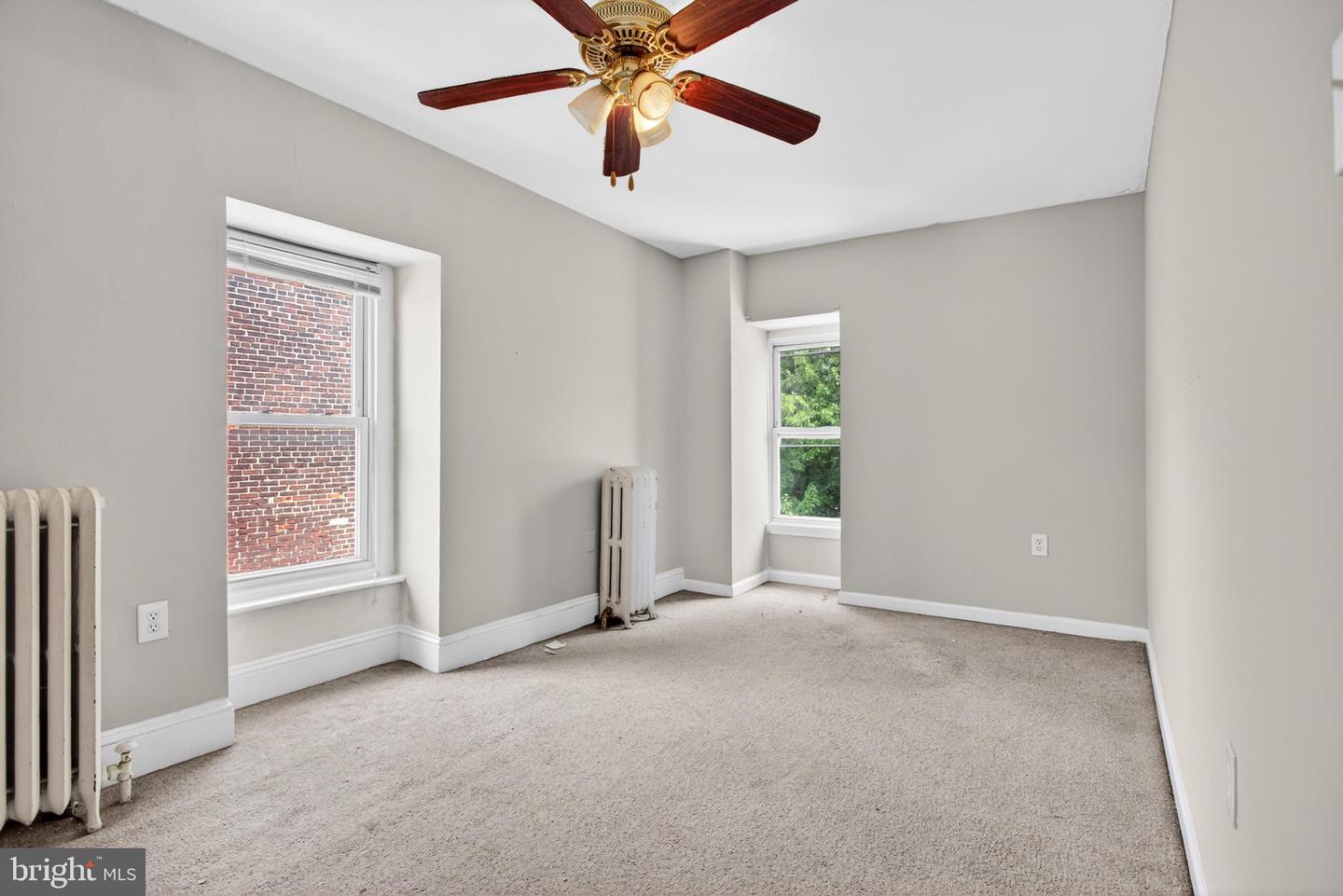 237 Pensdale St Property Photo 18