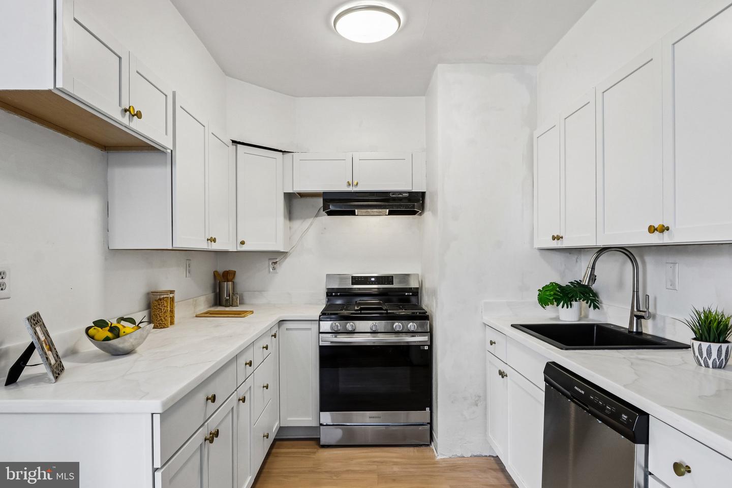 4643 Pine St #c510 Property Photo 10