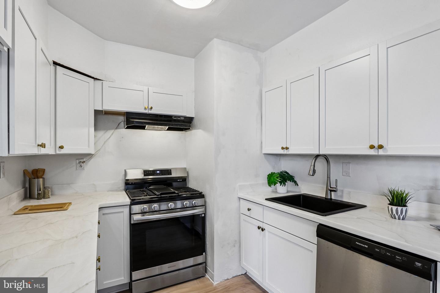 4643 Pine St #c510 Property Photo 12