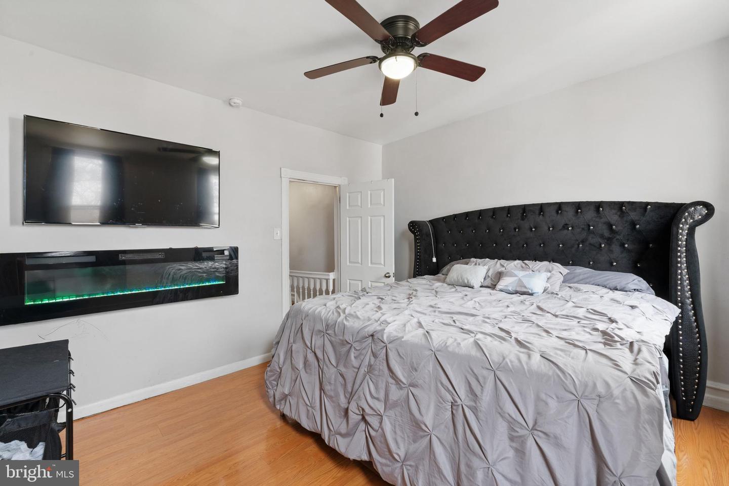 6084 Upland St Property Photo 18