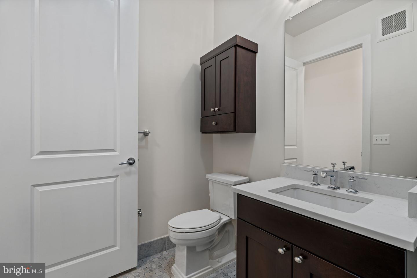 410 S Front St #209 Property Photo 46
