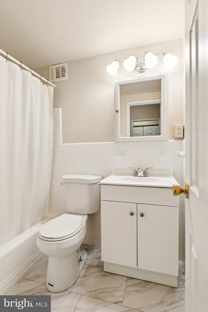 2101 Chestnut St #922 Property Photo 11