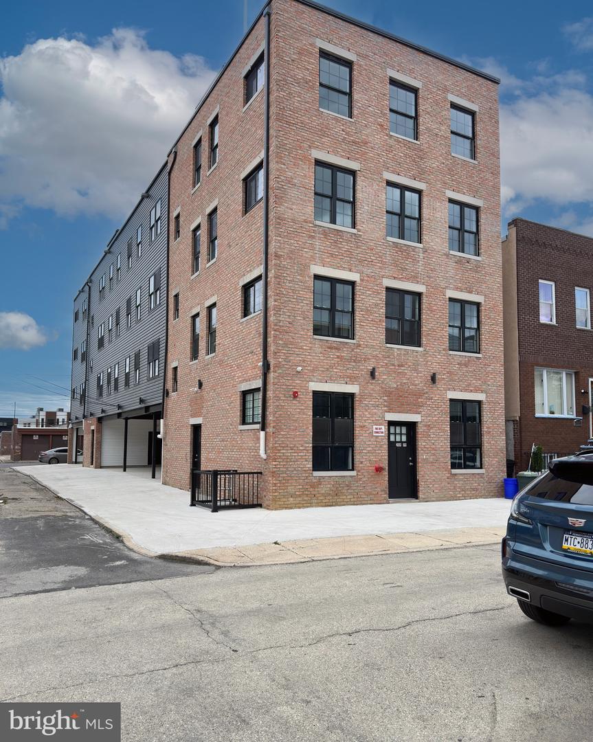 2809 S Warnock St Property Photo 1