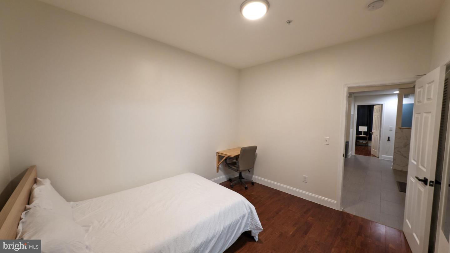 806 N Broad St Property Photo 24