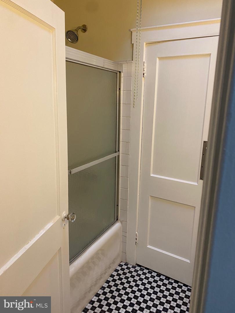 4027 Howland St Property Photo 15
