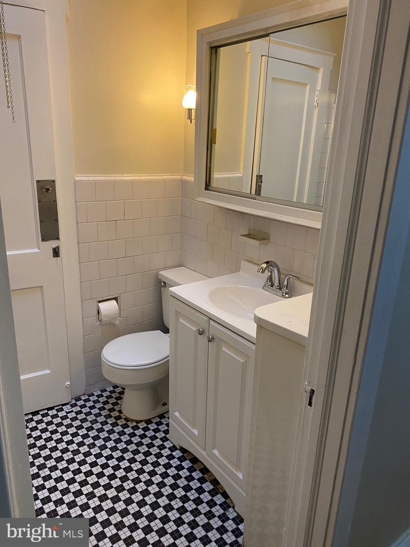 4027 Howland St Property Photo 16