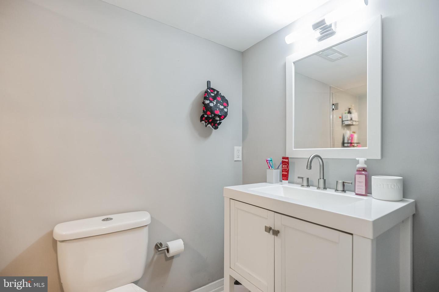 2428 Jasper St Property Photo 27