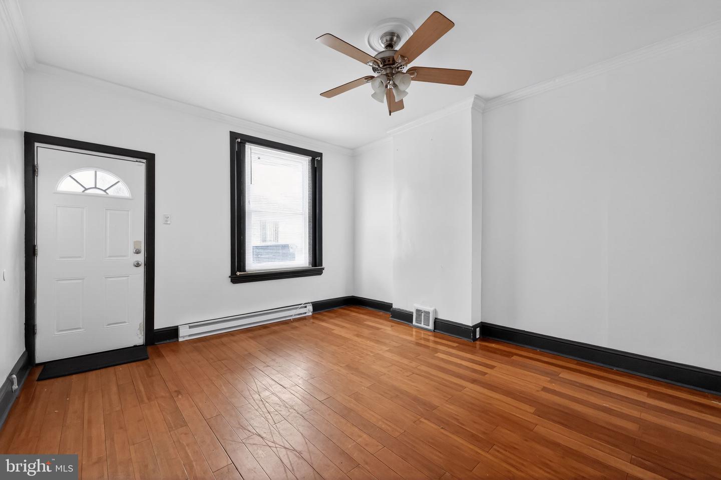 4153 Orchard St Property Photo 4