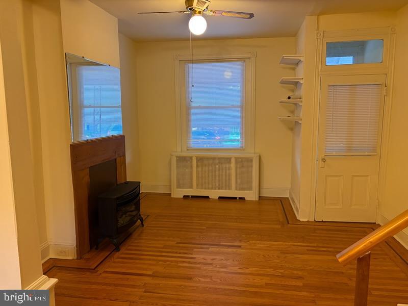 5229 Pulaski Ave Property Photo 9