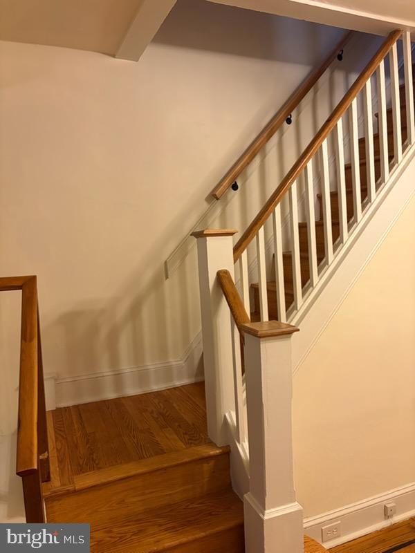 5229 Pulaski Ave Property Photo 16