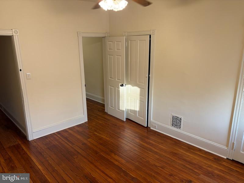 5229 Pulaski Ave Property Photo 21