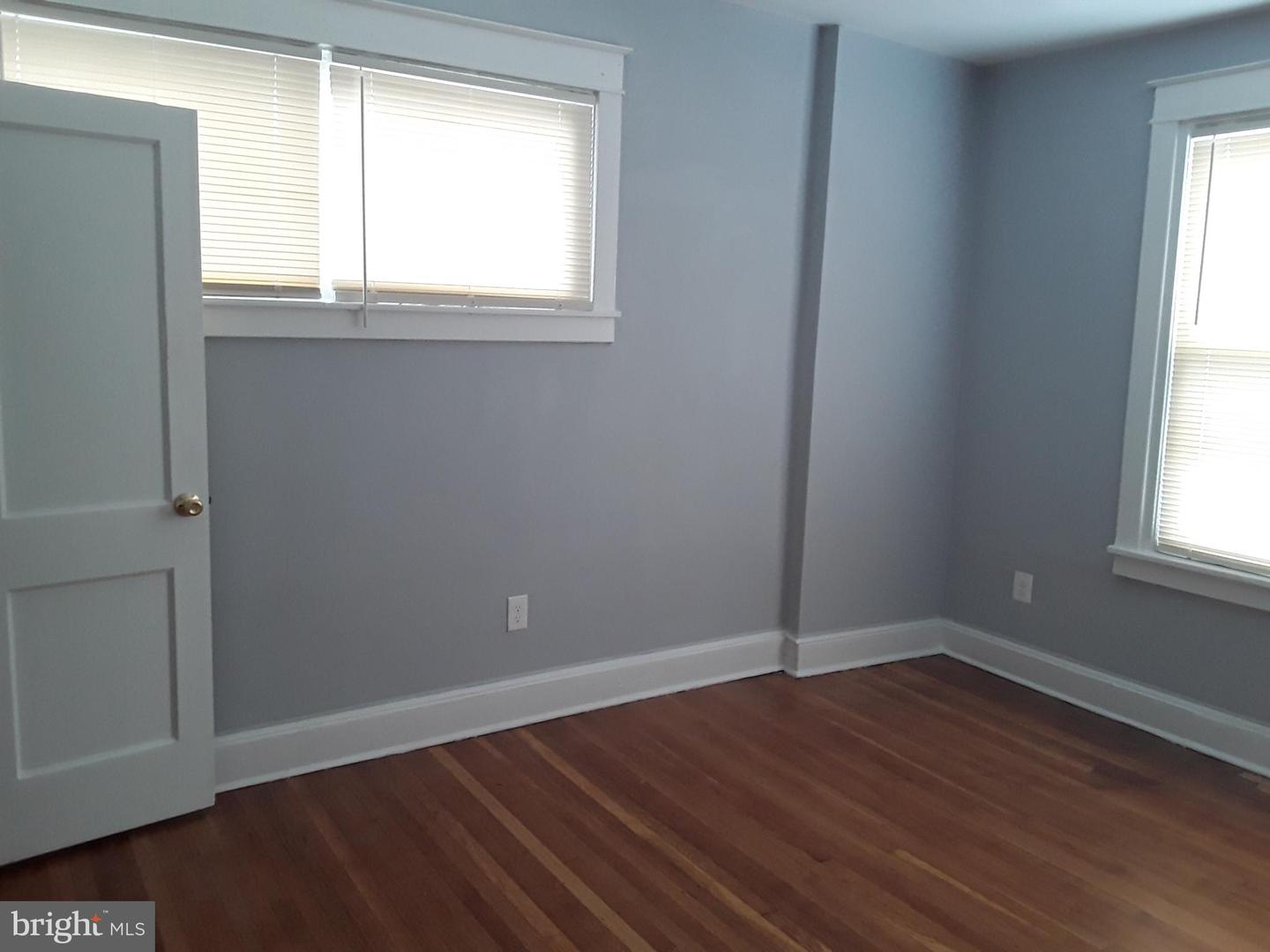 5818 Woodcrest Ave Property Photo 20