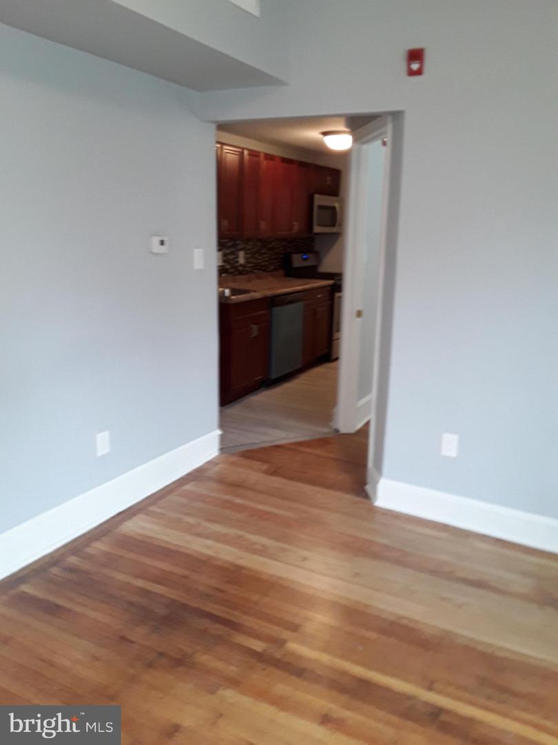 5818 Woodcrest Ave Property Photo 24