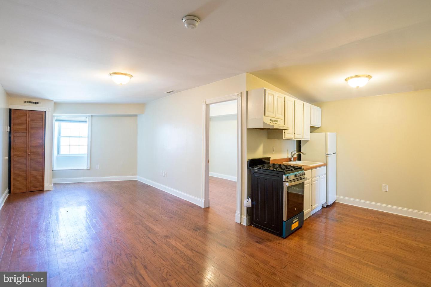 1124 E PASSYUNK AVE #UNIT 6 Property Photo 1
