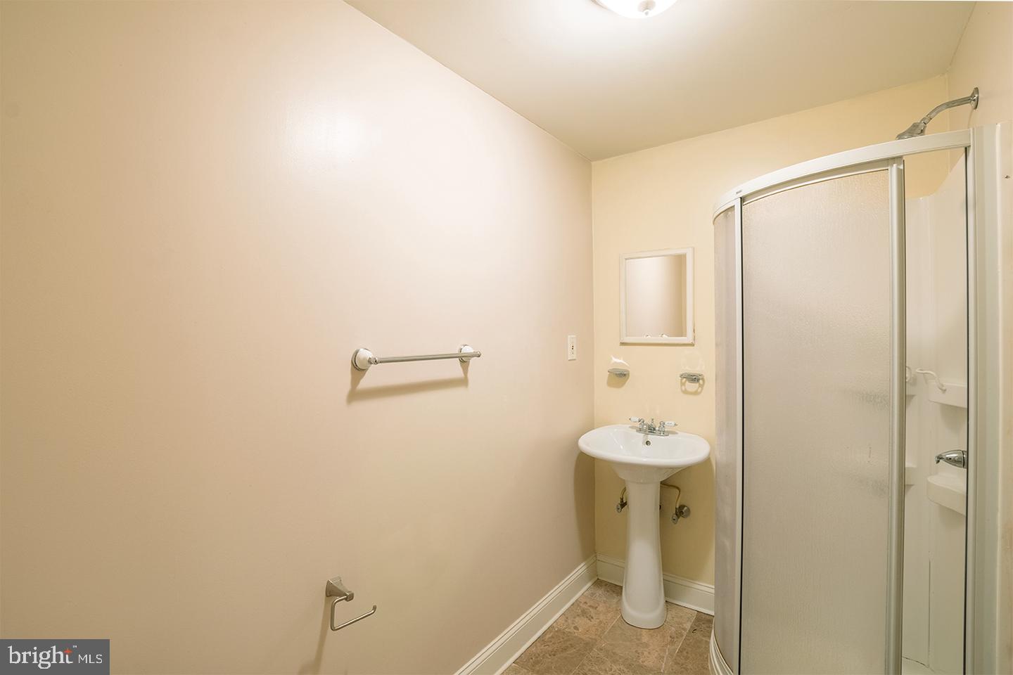 1124 E Passyunk Ave #unit 6 Property Photo 8