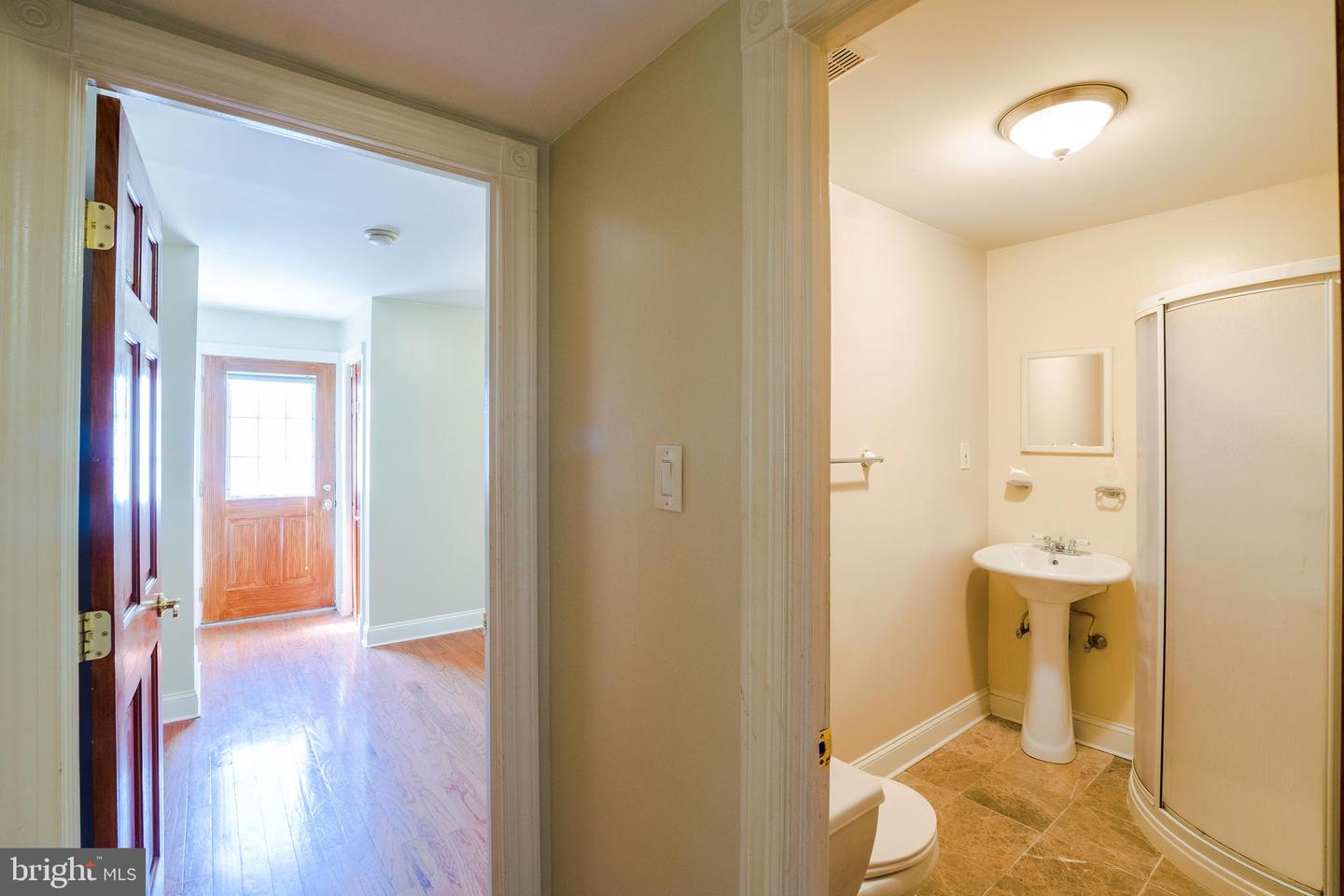 1124 E Passyunk Ave #unit 6 Property Photo 9