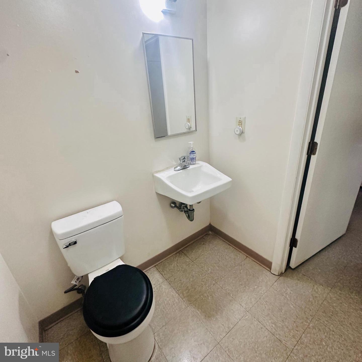 1521 N Uber St Property Photo 13