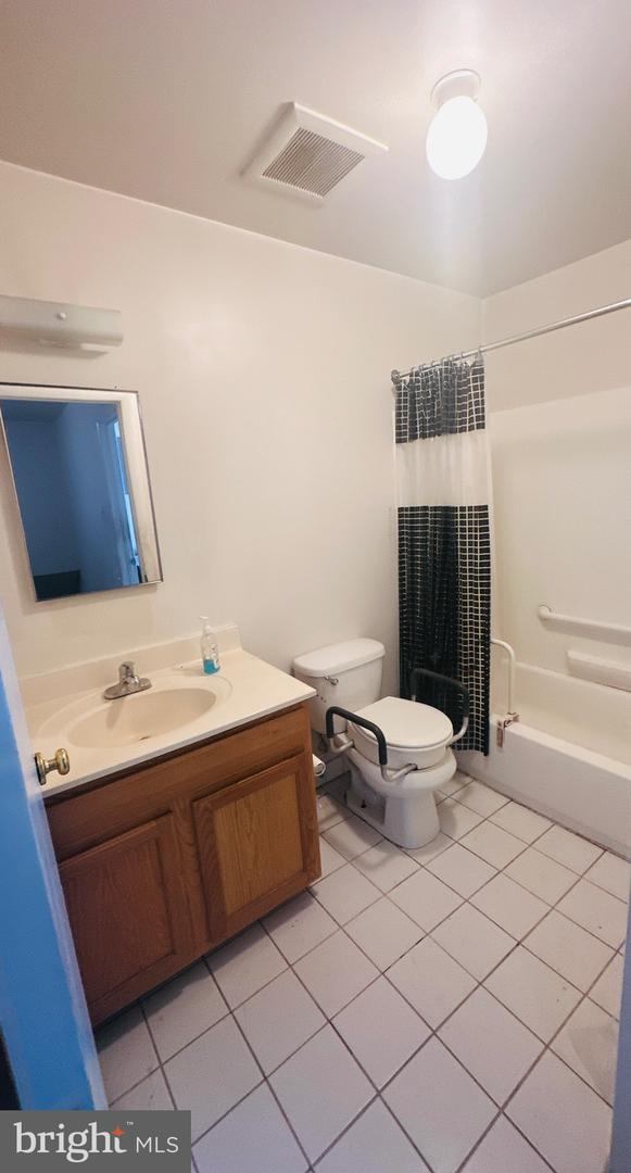 1521 N Uber St Property Photo 22