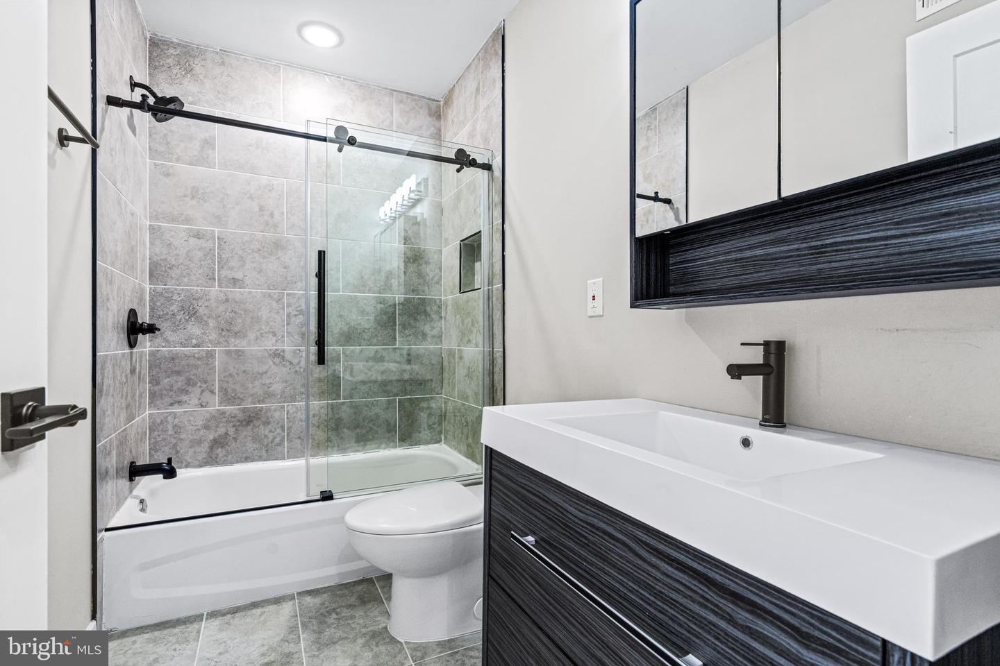 2409 N Hancock St #6 Property Photo 23