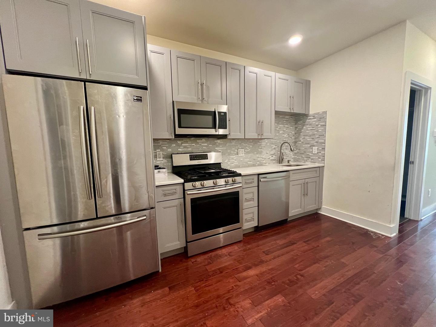 1706 ARLINGTON ST #A Property Photo 1