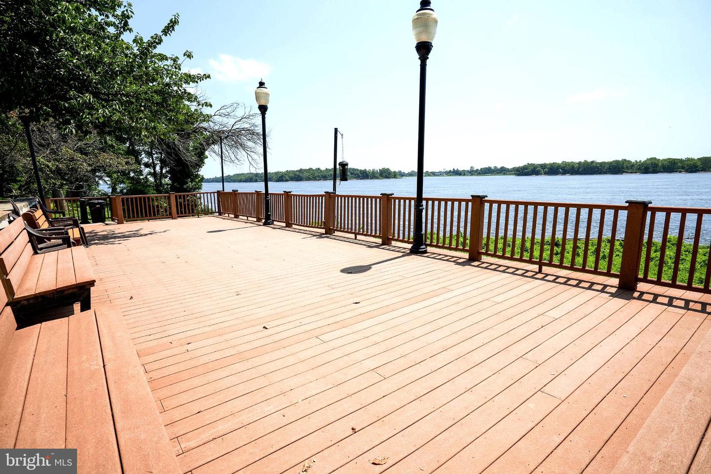 1101 Delaire Landing Rd #101 Property Photo 22