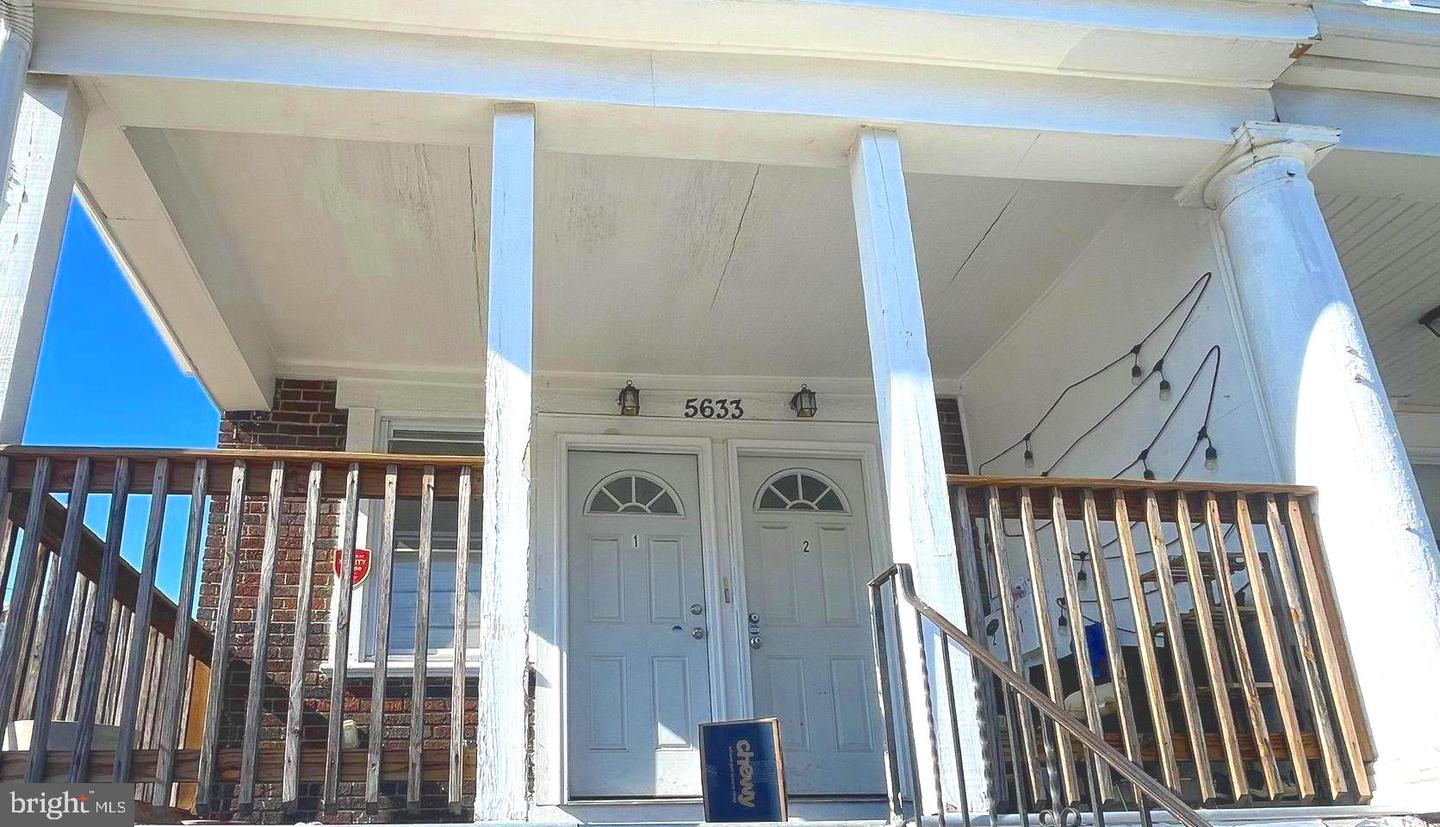 5633 Malcolm St Property Photo 2