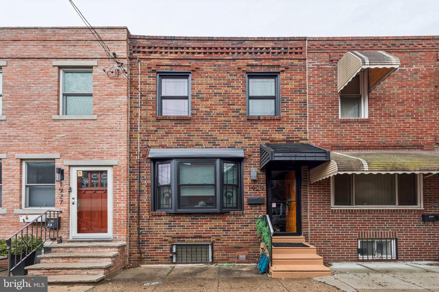 1929 S Camac St Property Photo 1