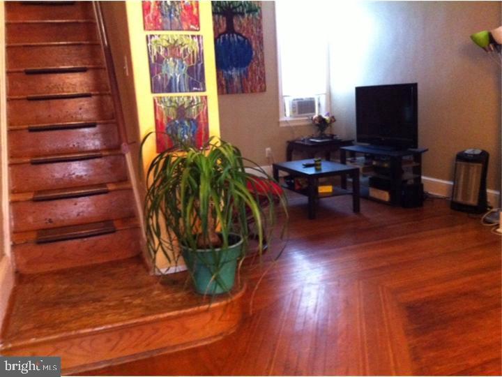 2525 S Percy St Property Photo 2