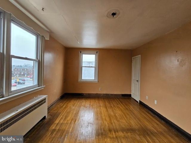 7655 Woolston Ave Property Photo 7