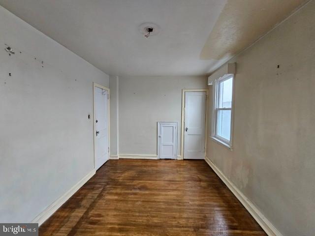 7655 Woolston Ave Property Photo 10