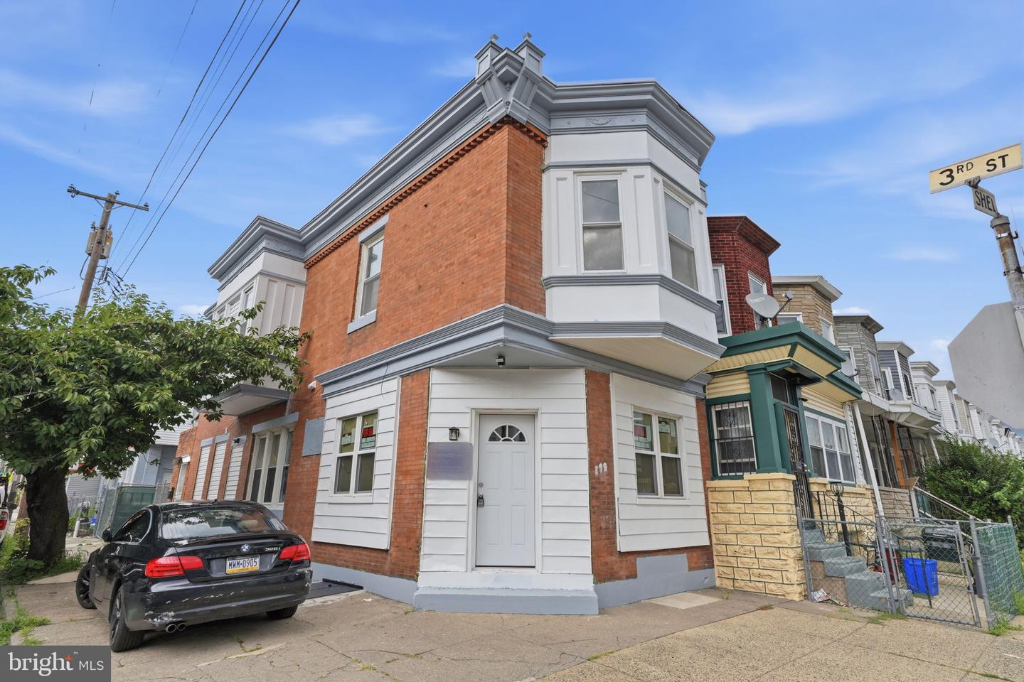 279 W Sheldon St Property Photo 1