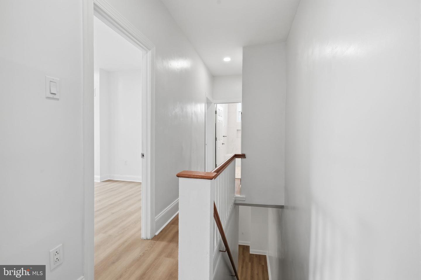 279 W Sheldon St Property Photo 16