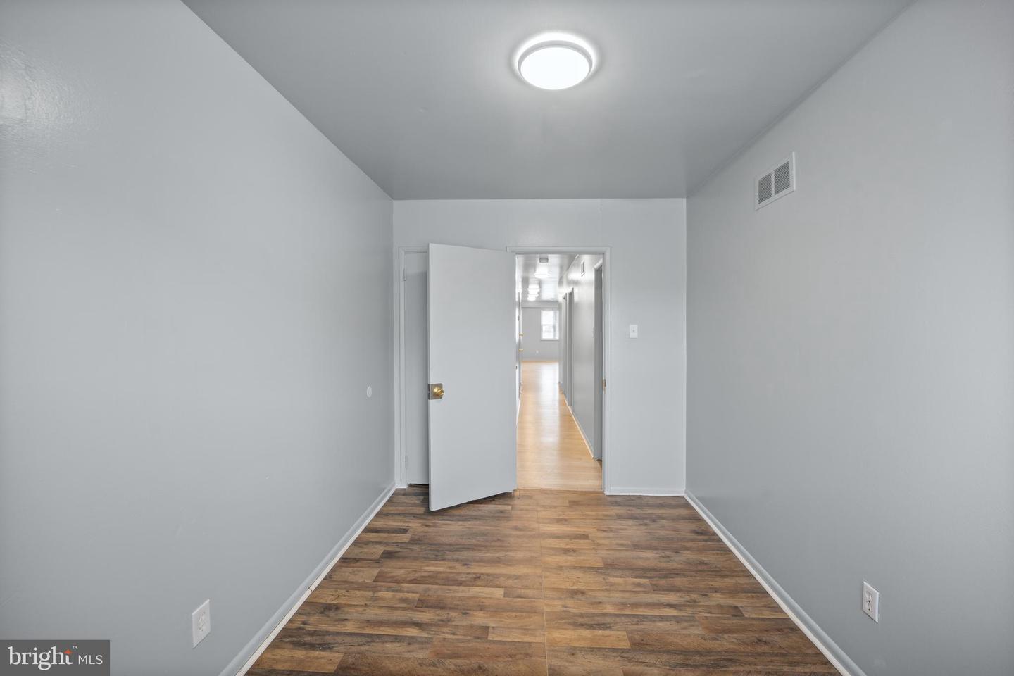 7727 Langdon St #unit 2 Property Photo 17