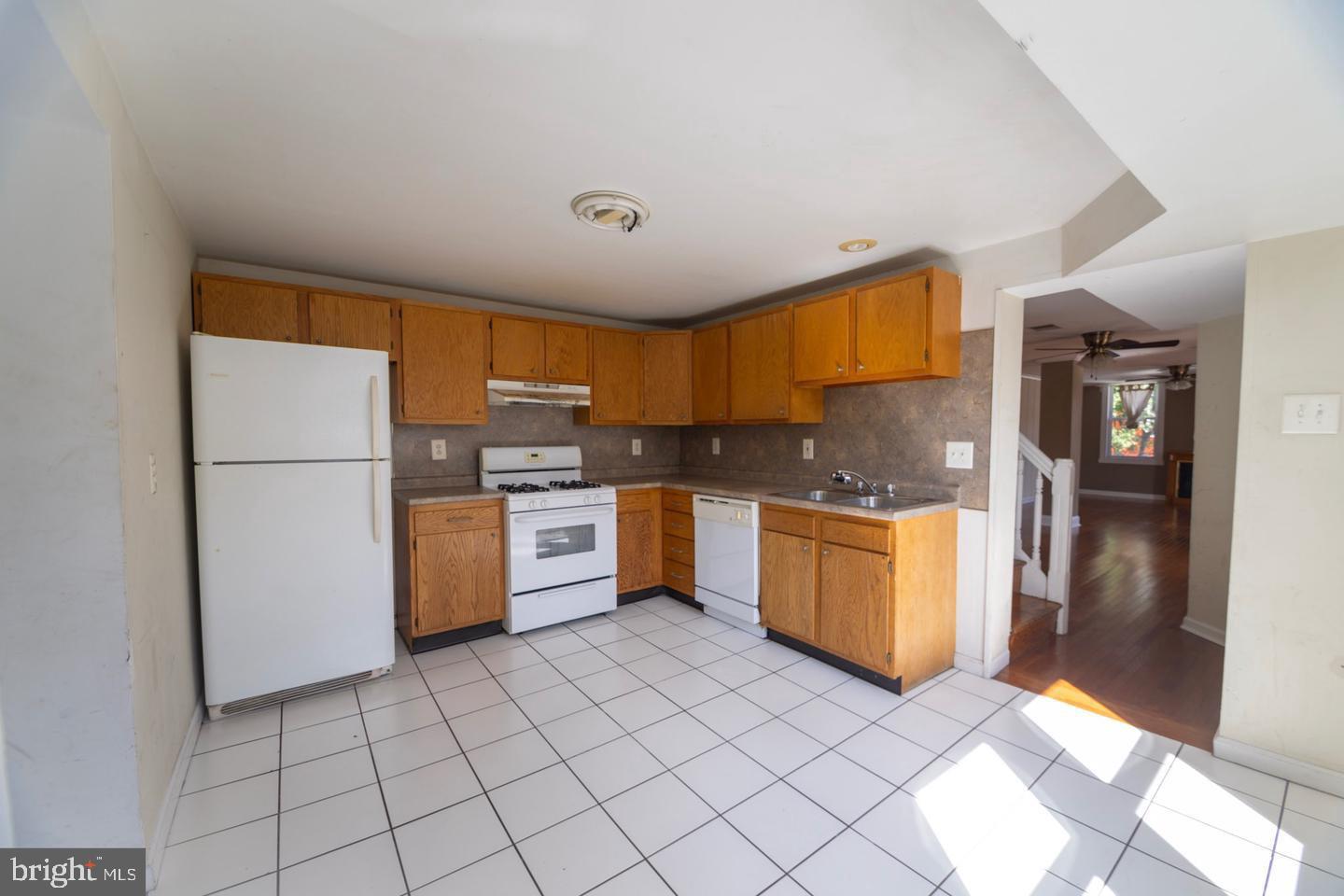 824 S 12th St #2 Property Photo 3