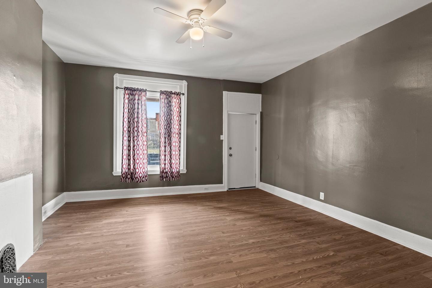 1848 S Conestoga St Property Photo 3